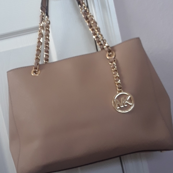 MICHAEL Michael Kors Handbags - MK..NWOT..SUSANNAH TOTE